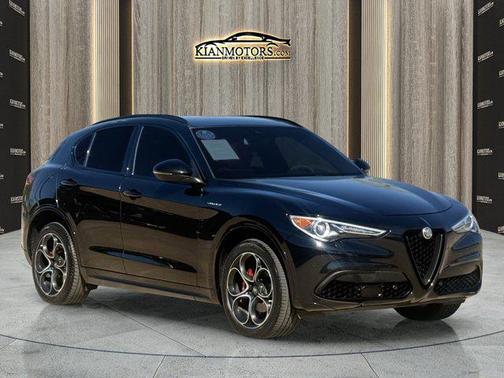 2023 Alfa Romeo Stelvio Veloce AWD