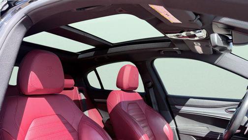 2023 Alfa Romeo Stelvio Veloce AWD