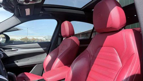 2023 Alfa Romeo Stelvio Veloce AWD