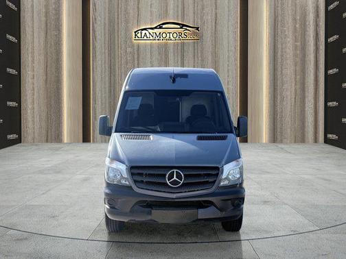 2018 Mercedes-Benz Sprinter 2500 Standard Roof