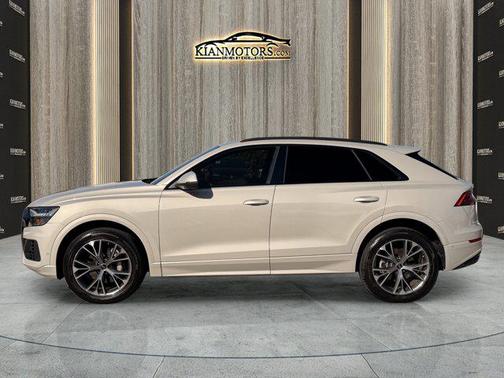 2023 Audi Q8 55 Premium