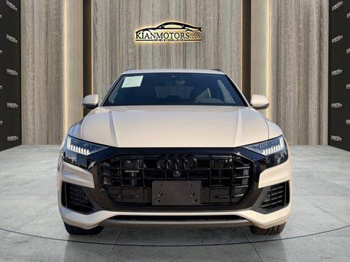 2023 Audi Q8 55 Premium