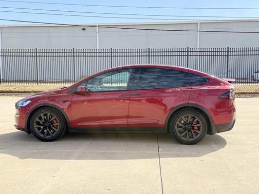 2025 Tesla Model X Plaid