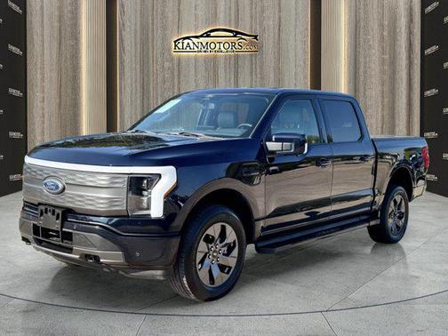 2022 Ford F-150 Lightning LARIAT