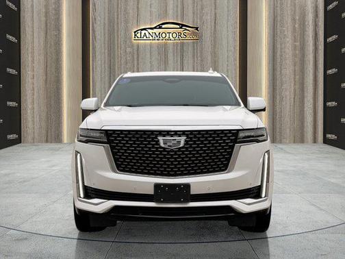 Crystal White Tricoat 2021 Cadillac Escalade ESV Premium Luxury
