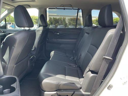 2022 Honda Pilot 2WD Special Edition