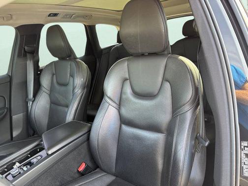 2021 Volvo XC60 T5 Inscription