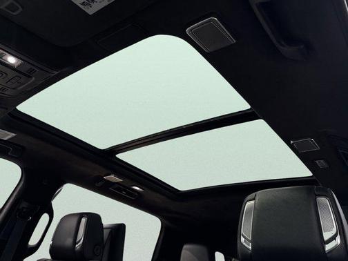 2022 Cadillac Escalade ESV Premium Luxury Platinum