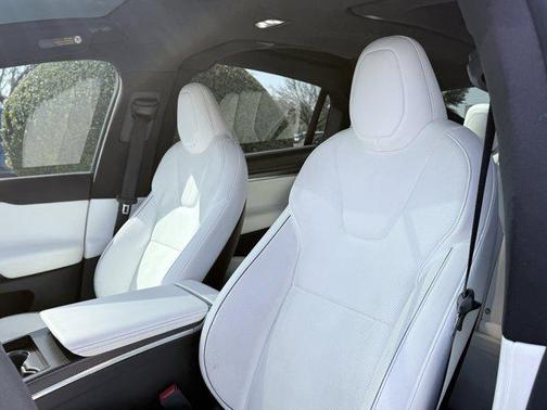 2022 Tesla Model X Plaid Tri Motor All-Wheel Drive