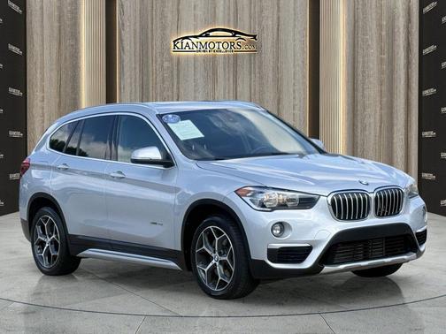 Glacier Silver Metallic 2018 BMW X1 sDrive28i