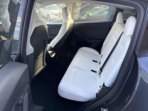 2024 Tesla Model Y Long Range Dual Motor All-Wheel Drive