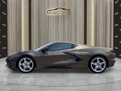 2020 Chevrolet Corvette Stingray w/2LT