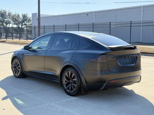 2024 Tesla Model X Long Range