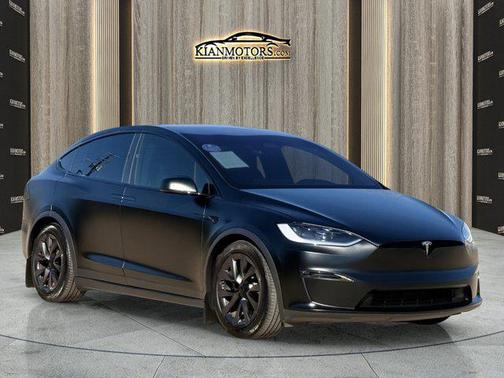 2024 Tesla Model X Long Range