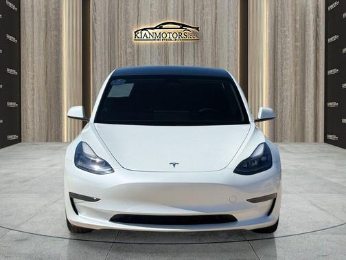 Pearl White Multi-Co 2023 Tesla Model 3 Standard Range