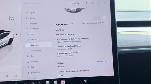 Pearl White Multi-Co 2023 Tesla Model 3 Standard Range