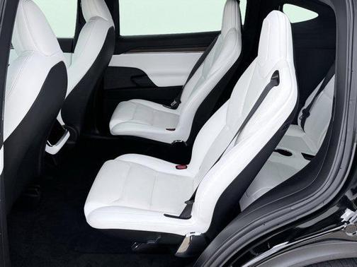 2023 Tesla Model X Standard Range