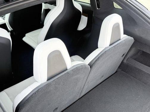 2023 Tesla Model X Standard Range