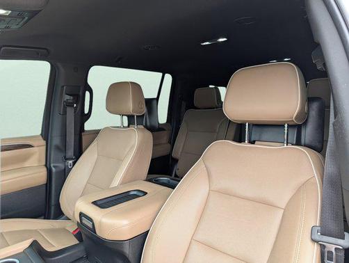 2022 Chevrolet Suburban Premier