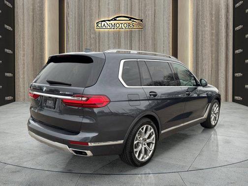 2020 BMW X7 xDrive50i