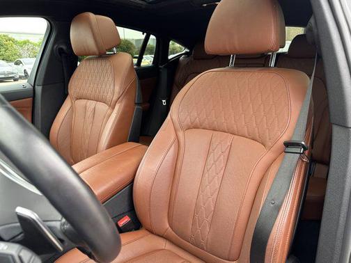2023 BMW X6 M50i