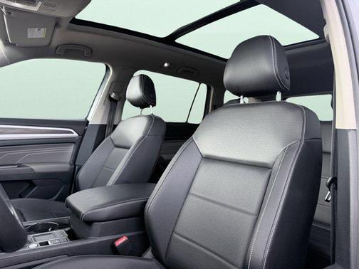 2022 Volkswagen Atlas 3.6L SE w/Technology