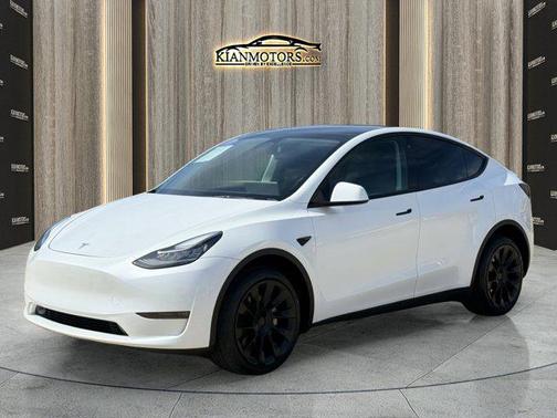 2023 Tesla Model Y Long Range Dual Motor All-Wheel Drive