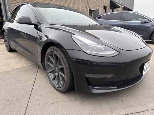 2022 Tesla Model 3 Standard Range