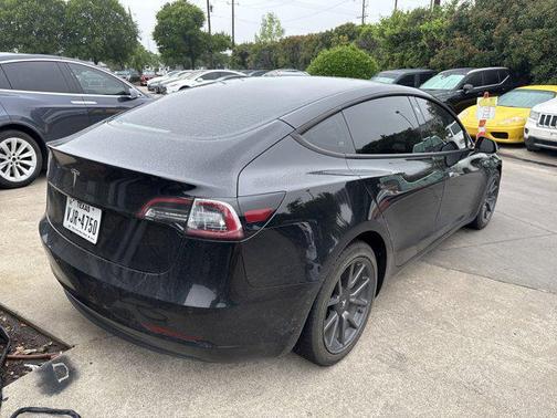 2022 Tesla Model 3 Standard Range