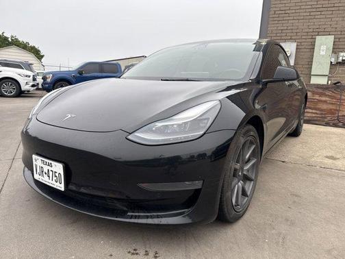2022 Tesla Model 3 Standard Range