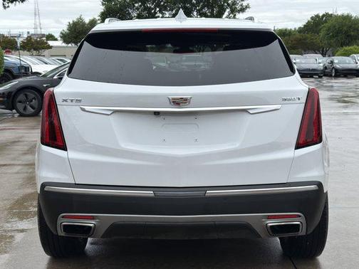 Crystal White Tricoa 2024 Cadillac XT5 Premium Luxury