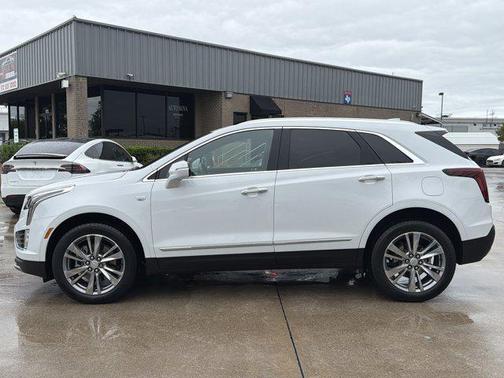 Crystal White Tricoa 2024 Cadillac XT5 Premium Luxury