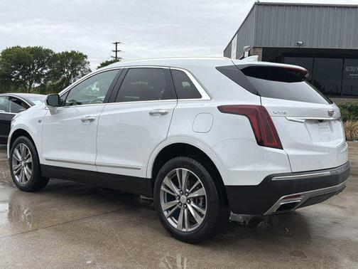 Crystal White Tricoa 2024 Cadillac XT5 Premium Luxury