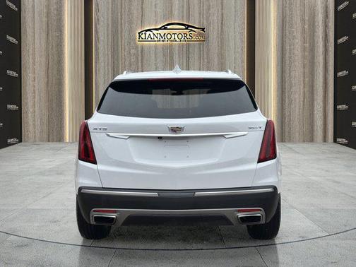 Crystal White Tricoa 2024 Cadillac XT5 Premium Luxury