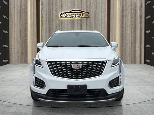 Crystal White Tricoa 2024 Cadillac XT5 Premium Luxury