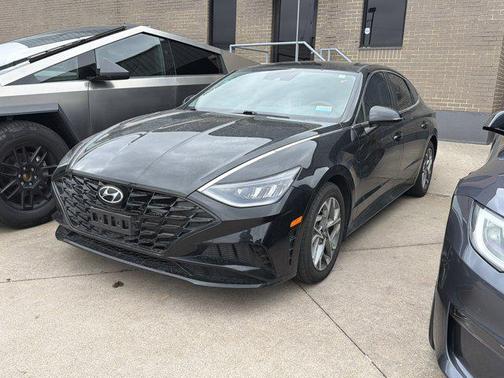 Onyx Black 2023 Hyundai SONATA SEL