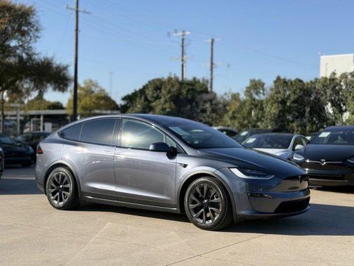2022 Tesla Model X Dual Motor All-Wheel Drive