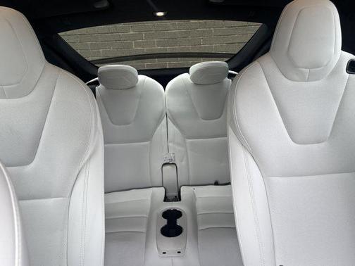 2023 Tesla Model X Standard Range