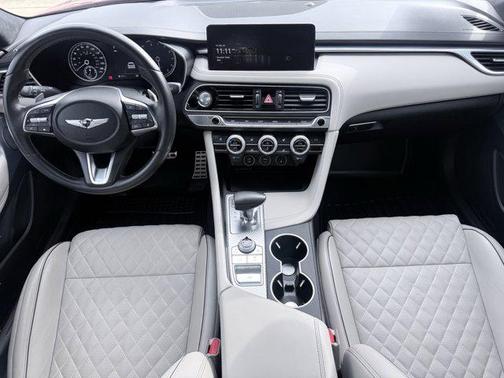 2023 Genesis G70 3.3T RWD