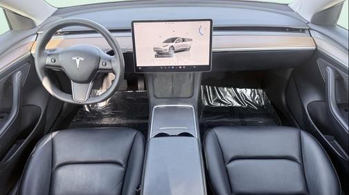 Pearl White Multi-Co 2023 Tesla Model 3 Standard Range
