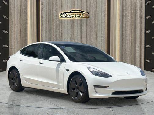 Pearl White Multi-Co 2023 Tesla Model 3 Standard Range