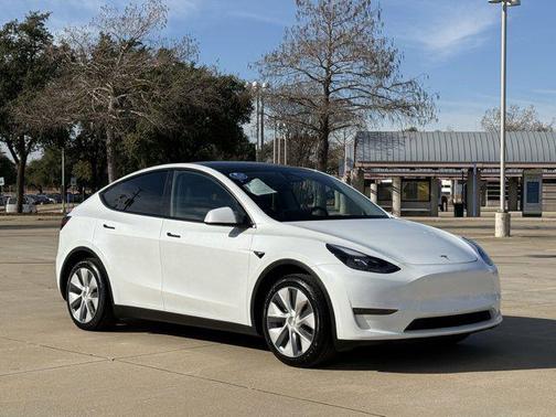 2024 Tesla Model Y Long Range Dual Motor All-Wheel Drive
