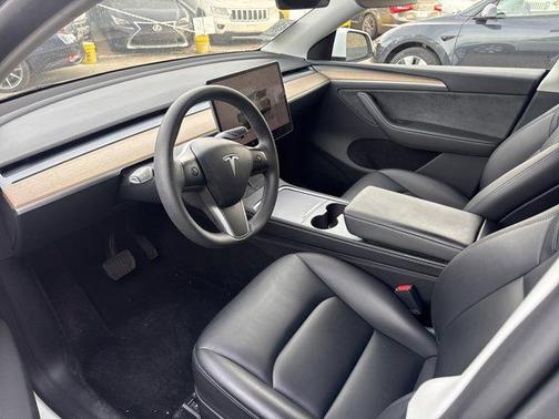 2024 Tesla Model Y Long Range Dual Motor All-Wheel Drive