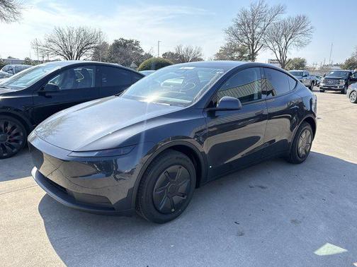 2026 Tesla Model Y Standard Rear-Wheel Drive