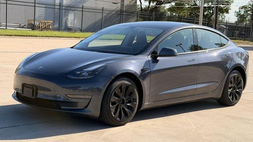 Gray 2023 Tesla Model 3 Standard Range