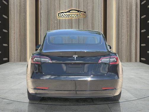 Gray 2023 Tesla Model 3 Standard Range