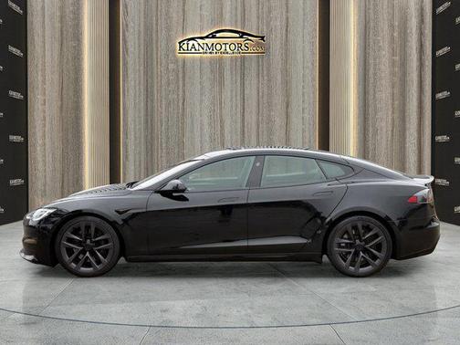 2021 Tesla Model S Plaid