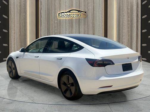 Pearl White Multi-Co 2023 Tesla Model 3 Standard Range