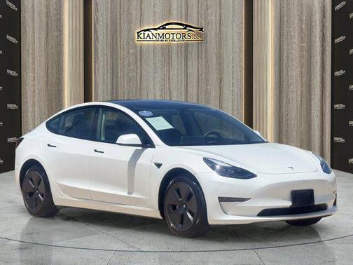 Pearl White Multi-Co 2023 Tesla Model 3 Standard Range