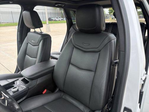 White 2024 Cadillac XT5 Premium Luxury
